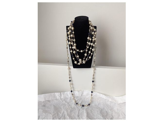 Chanel CC A16Logo K lungo perla barocca 3 collana a filo con etichetta a scatola Bianco - vista 5