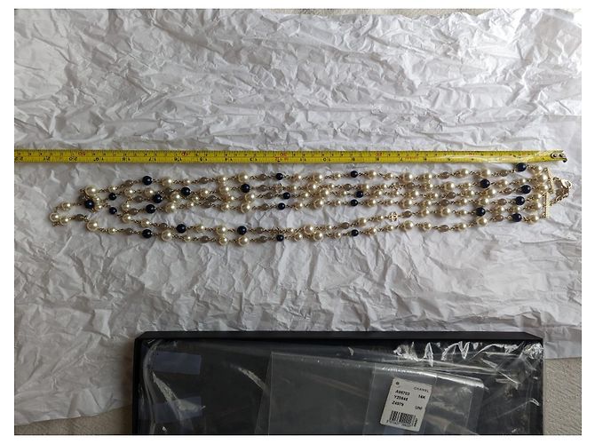 Chanel CC A16Logo K lungo perla barocca 3 collana a filo con etichetta a scatola Bianco - vista 9