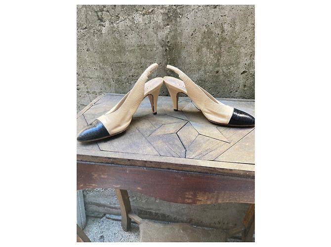 Slingback vintage Chanel Nero Beige - vista 3