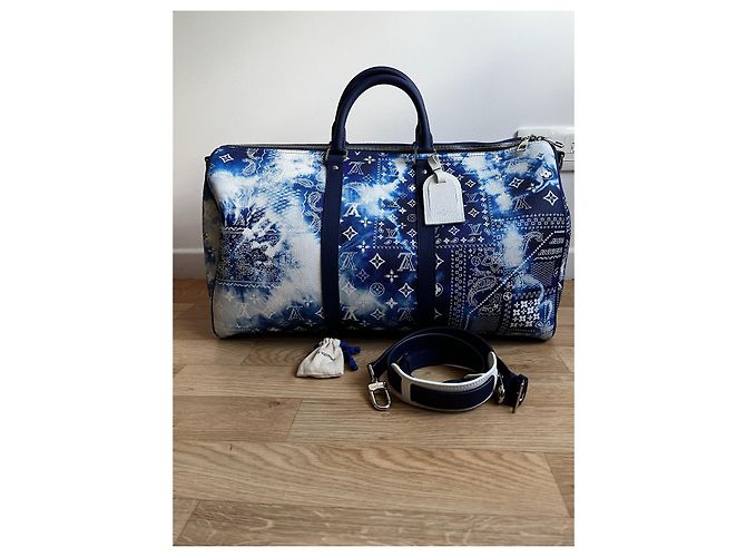 Abbesses Louis Vuitton Keepall 50 Bandana Bianco Blu - vista 9
