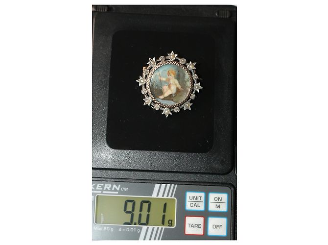 Autre Marque Spilla tonda Putto in argento e vermeil con perle Grigio - vista 2