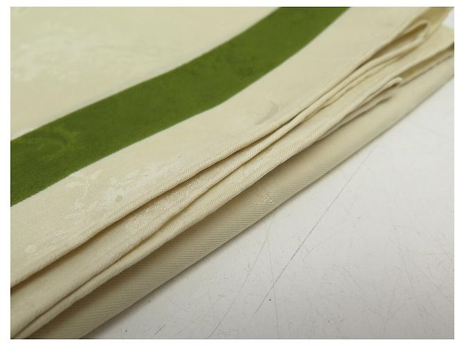 Hermès HERMES FALCONRY ROYAL DEDUCE SCIARPA CARRE DI LINARE 90 SCIARPA SPILLA IN SETA Beige - vista 13