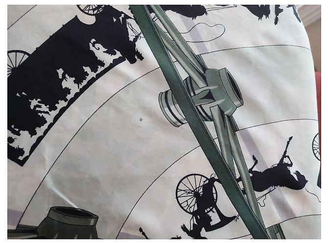 Autre Marque Sciarpa di seta Hermès Paris is Rolling grigio scuro Grigio antracite - vista 2