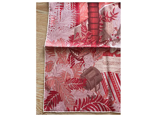 Hermès Hermes Square 90  Handlung 3 Bühne 1 Rot - Ansicht 3