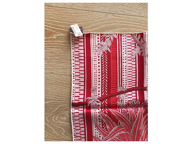 Hermès Hermes Square 90  Handlung 3 Bühne 1 Rot - Ansicht 5