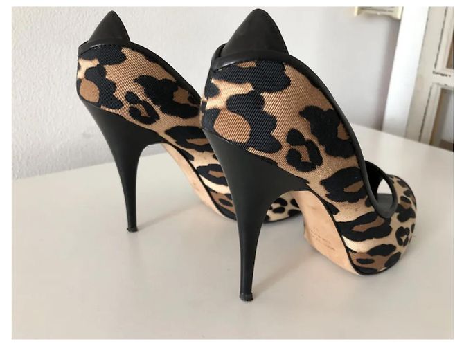 Décolleté Giuseppe Zanotti Animalier a Punta Aperta Stampa leopardo - vista 8