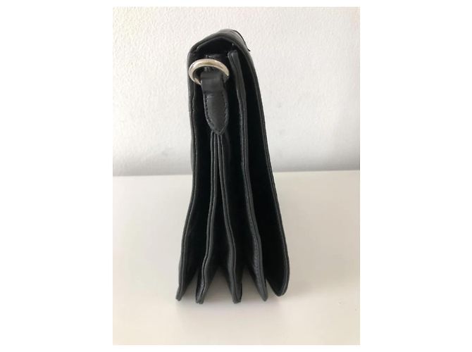 Bolsa transversal Miu Miu de couro preto com padrão de chamas - vista 12