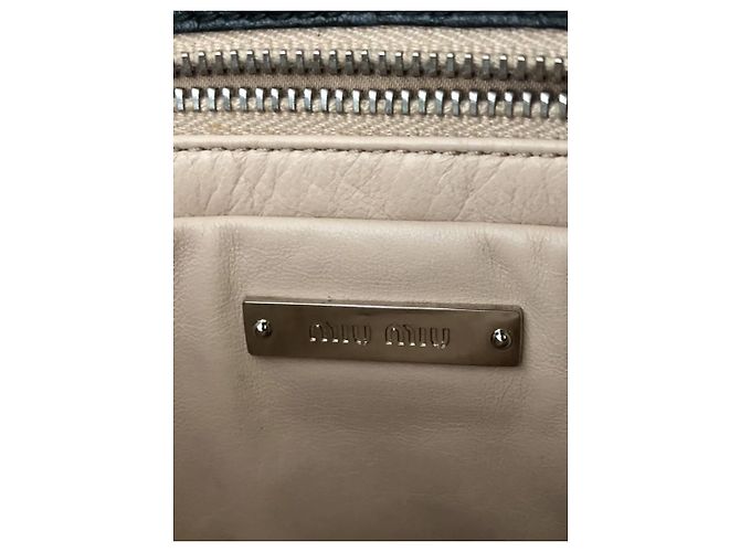 Bolsa transversal Miu Miu de couro preto com padrão de chamas - vista 7