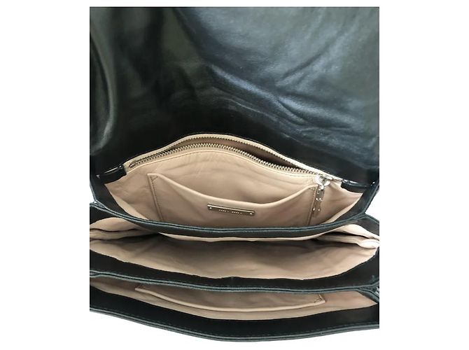 Bolsa transversal Miu Miu de couro preto com padrão de chamas - vista 9
