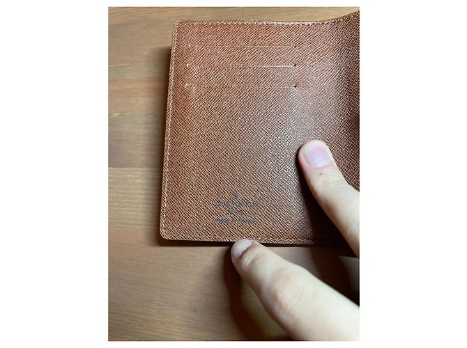 Louis Vuitton Cartera Koala Monogram Marrón Castaño - vista 10