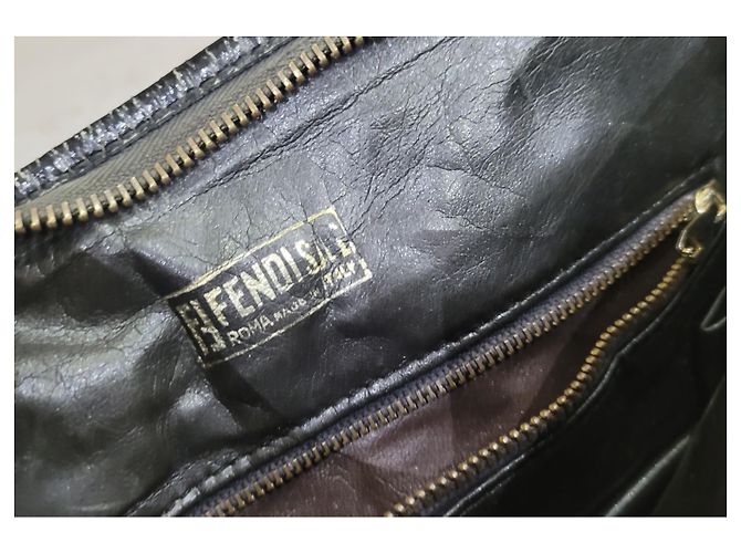 Fendi Vintage schwarze Umhängetasche - Ansicht 7