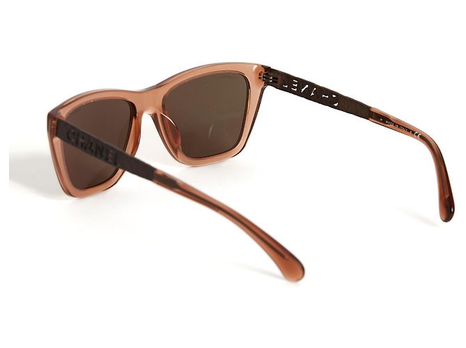 Gafas de sol Chanel Rectangles en acetato rosa - vista 4