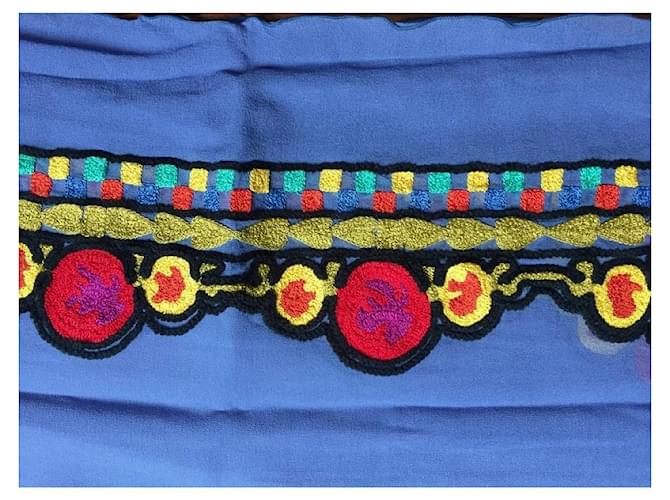Sciarpa Philippe Model in Mussola di Seta Blu con Ricami Rosso Multicolore Giallo - vista 3