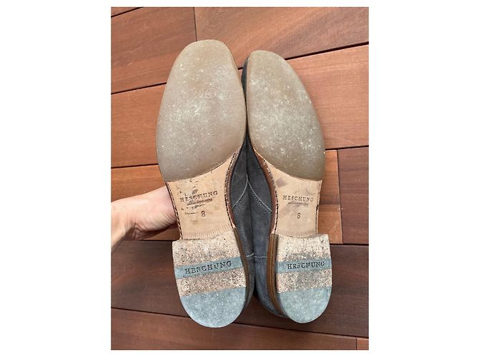 Heschung Desert Boots aus grauem Wildleder - Ansicht 4