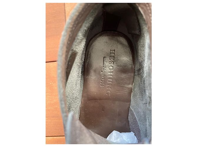 Heschung Desert Boots aus grauem Wildleder - Ansicht 8