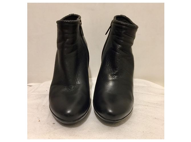 Bottega Veneta Botines negros de piel de becerro con cremalleras laterales - vista 4