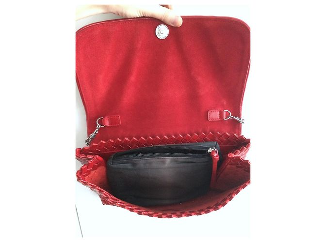 Autre Marque Sac Francesco Biasia en cuir vernis tressé rouge avec chaîne argentée - vue 3