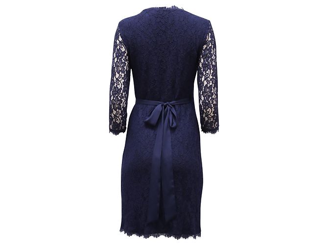 Abito a portafoglio Diane Von Furstenberg in rayon blu navy e pizzo - vista 2