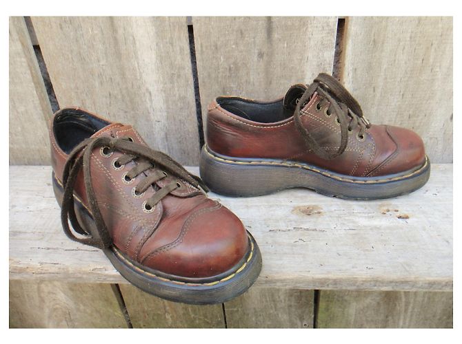 Dr. Martens DR. Derby. Martens p 38 Braun - Ansicht 3