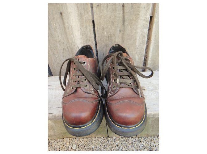 Dr. Martens DR. Derby. Martens p 38 Braun - Ansicht 4