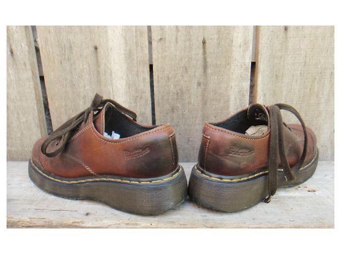 Dr. Martens DR. Derby. Martens p 38 Braun - Ansicht 5