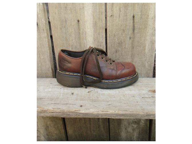 Dr. Martens DR. Derby. Martens p 38 Braun - Ansicht 9