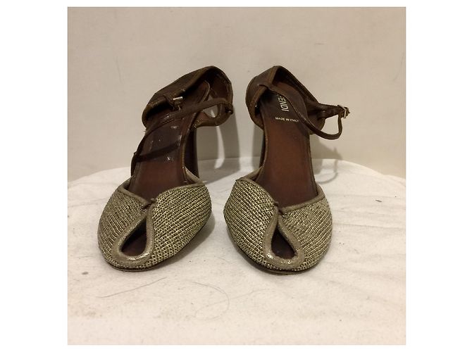 Sandali Fendi in rete metallica - vintage Argento D'oro - vista 3