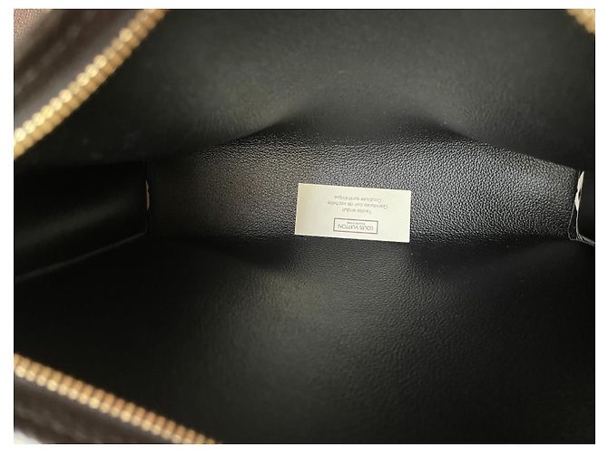 Neceser Louis Vuitton 26  colección salvaje de corazón Nuevo Negro - vista 7