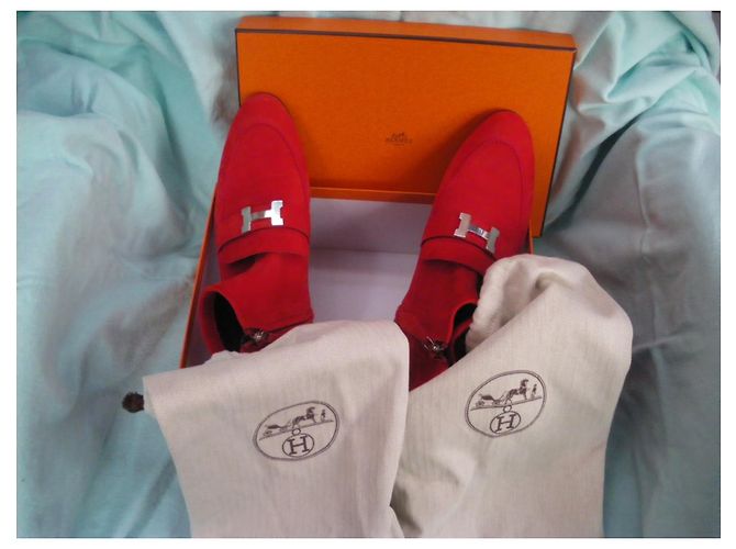 Botines Hermès Saint Honoré de piel de ciervo roja - vista 3