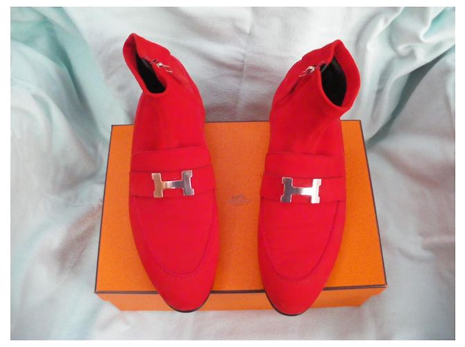 Botines Hermès Saint Honoré de piel de ciervo roja - vista 8