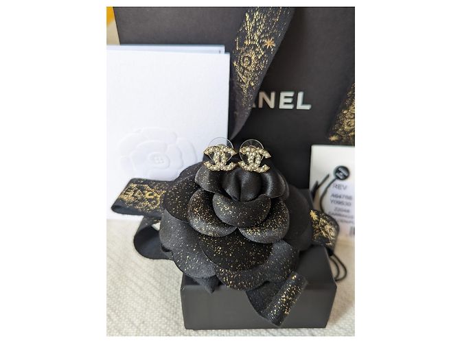 Chanel CC E18V Logo Classic Pearl Crystal GHW Pendientes caja recibo Dorado - vista 11
