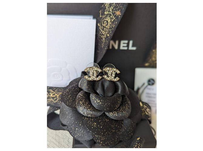 Chanel CC E18V Logo Classic Pearl Crystal GHW Pendientes caja recibo Dorado - vista 12