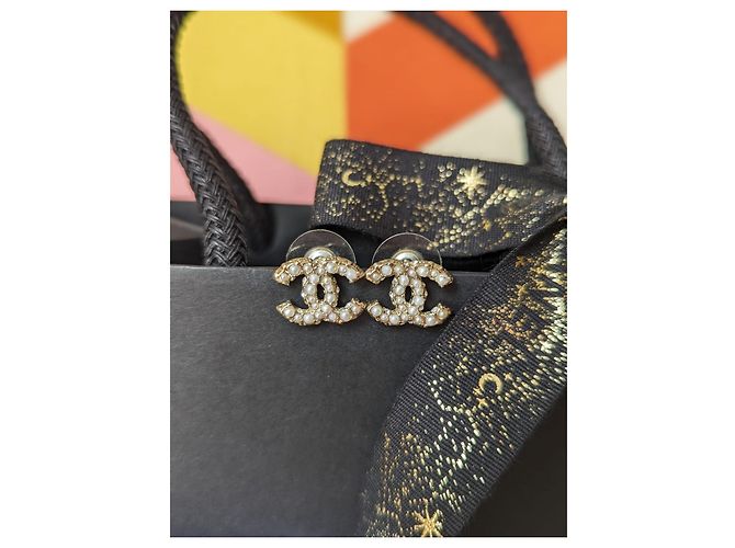 Chanel CC E18V Logo Classic Pearl Crystal GHW Pendientes caja recibo Dorado - vista 2