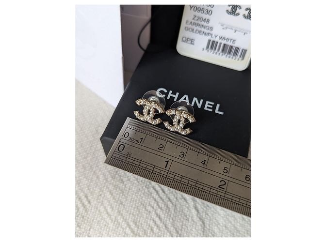 Chanel CC E18V Logo Classic Pearl Crystal GHW Pendientes caja recibo Dorado - vista 8