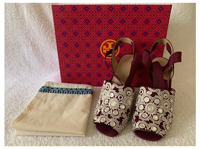 Tory Burch Espadrille mit Keilabsatz und Stickereien - Ansicht 14
