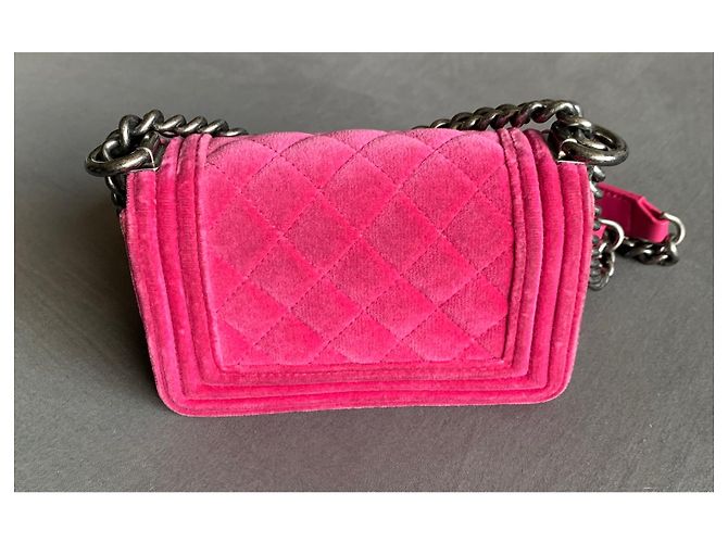 Borsa Chanel Boy Nano in velluto fucsia Fuschia - vista 2