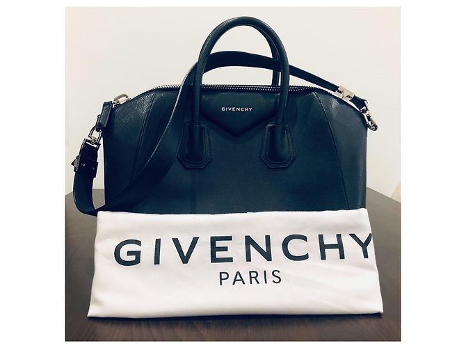 Borsa Givenchy Antigona Blu Navy in pelle di capra - vista 2