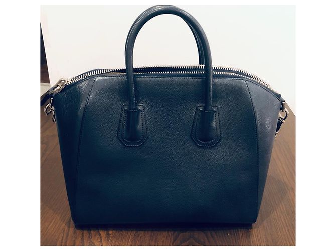 Borsa Givenchy Antigona Blu Navy in pelle di capra - vista 4