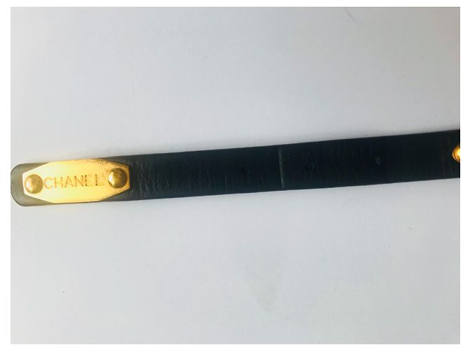 Cintura Chanel in pelle nera con charm dorati 65 cm Nero Gold hardware - vista 12