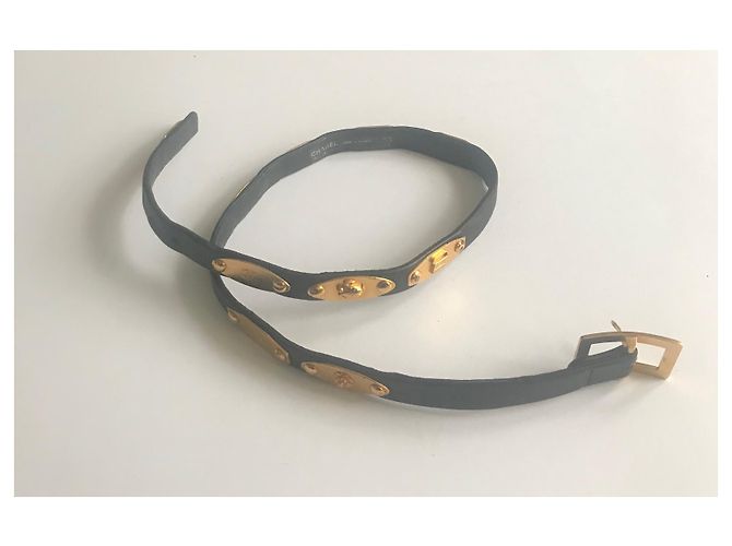 Cintura Chanel in pelle nera con charm dorati 65 cm Nero Gold hardware - vista 8