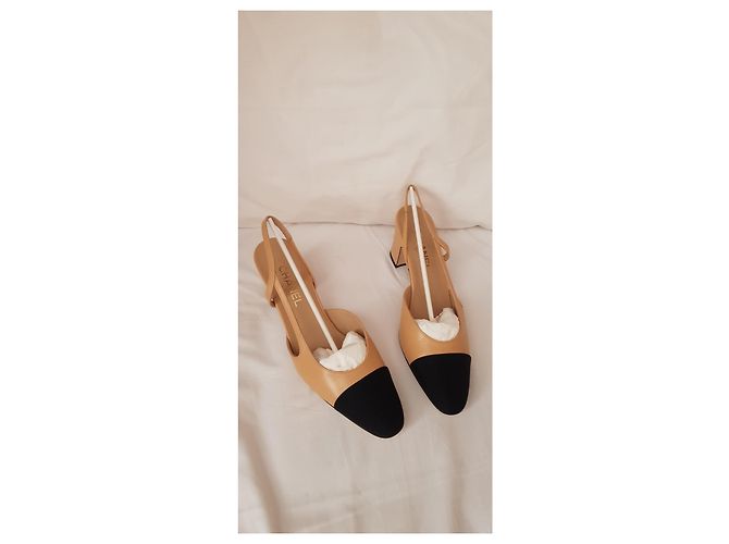 Cambon Chanel Beige/black slingback - view 3