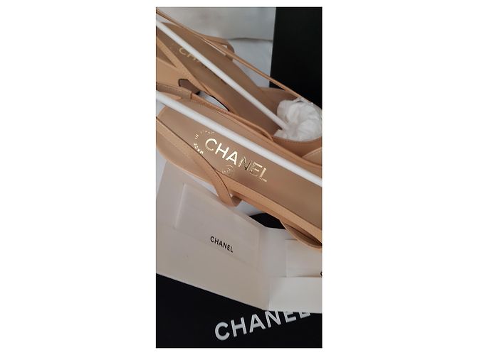 Cambon Chanel Beige/black slingback - view 6