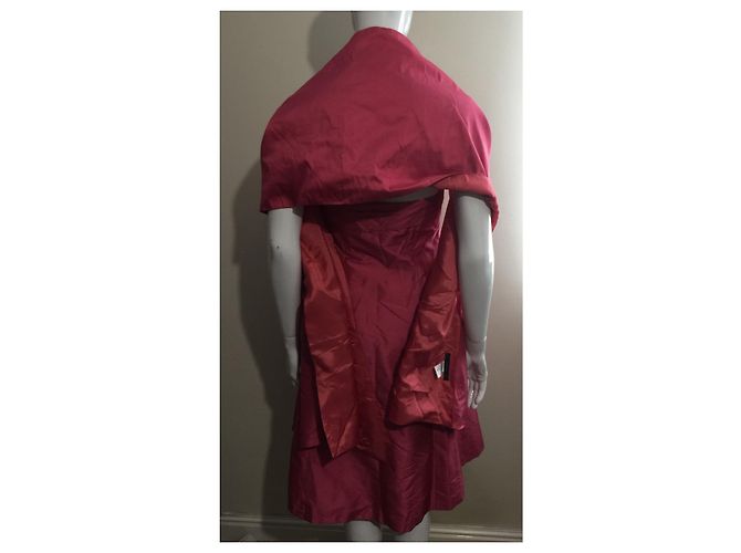 Vestido strapless de seda con estola en rosa de Coast - vista 2