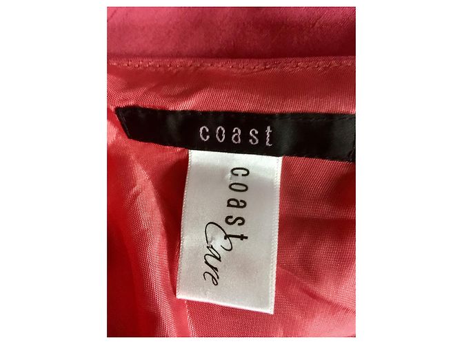 Vestido strapless de seda con estola en rosa de Coast - vista 6