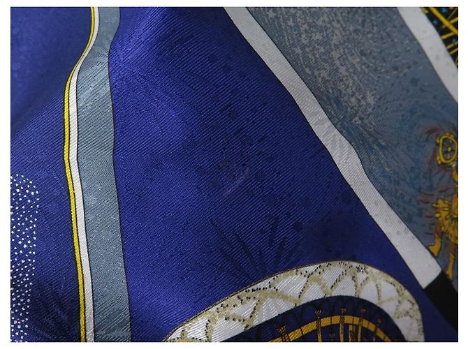 Hermès SCIARPA QUADRATA HERMES FUOCHI D'ARTIFICIO 90 SPILLA IN SETA DUCHENE SCIARPA IN SETA BLU Blu navy - vista 6