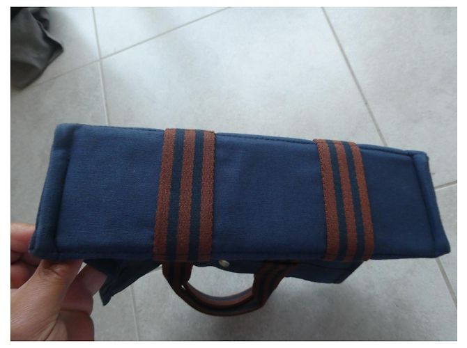 Hermès Handtasche Modell toto in neuwertigem Zustand einmal getragen Marineblau - Ansicht 5