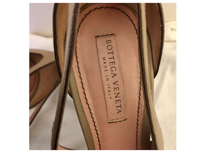 Sandali Bottega Veneta tortora con tacco e cut out Taupe - vista 6