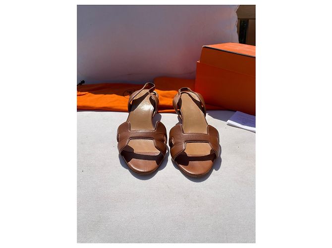 Sandali Hermès Sling back 70 pelle marrone - vista 2