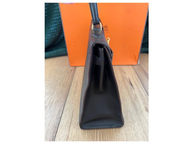 Hermès Kelly 32 de piel Courchevel marrón oscuro - vista 11