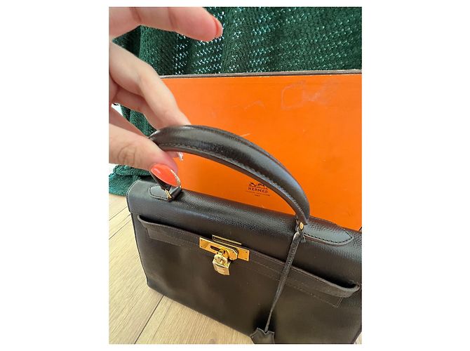 Hermès Kelly 32 de piel Courchevel marrón oscuro - vista 12